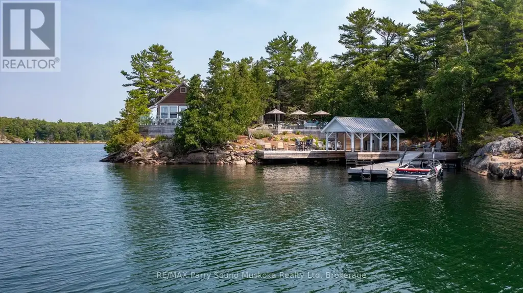 (lakeside & Blueberry Pt) - 2 A258 Island, The Archipelago (Archipelago North)